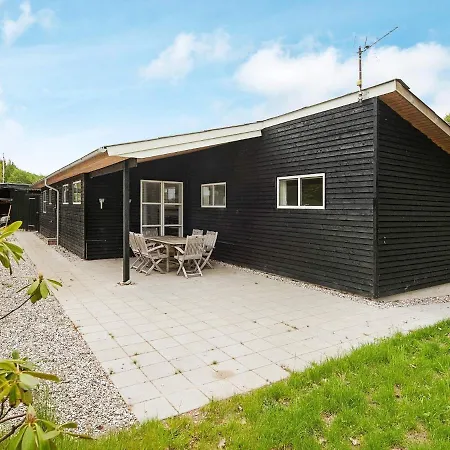 Holiday Xii Holiday home Allingabro